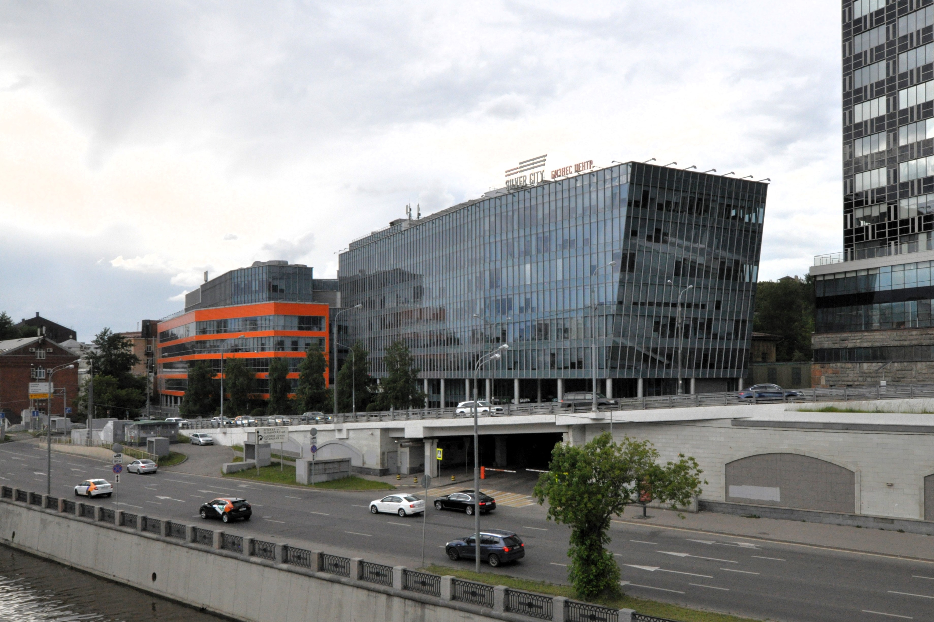 Офисное помещение в бизнес-центре Silver City